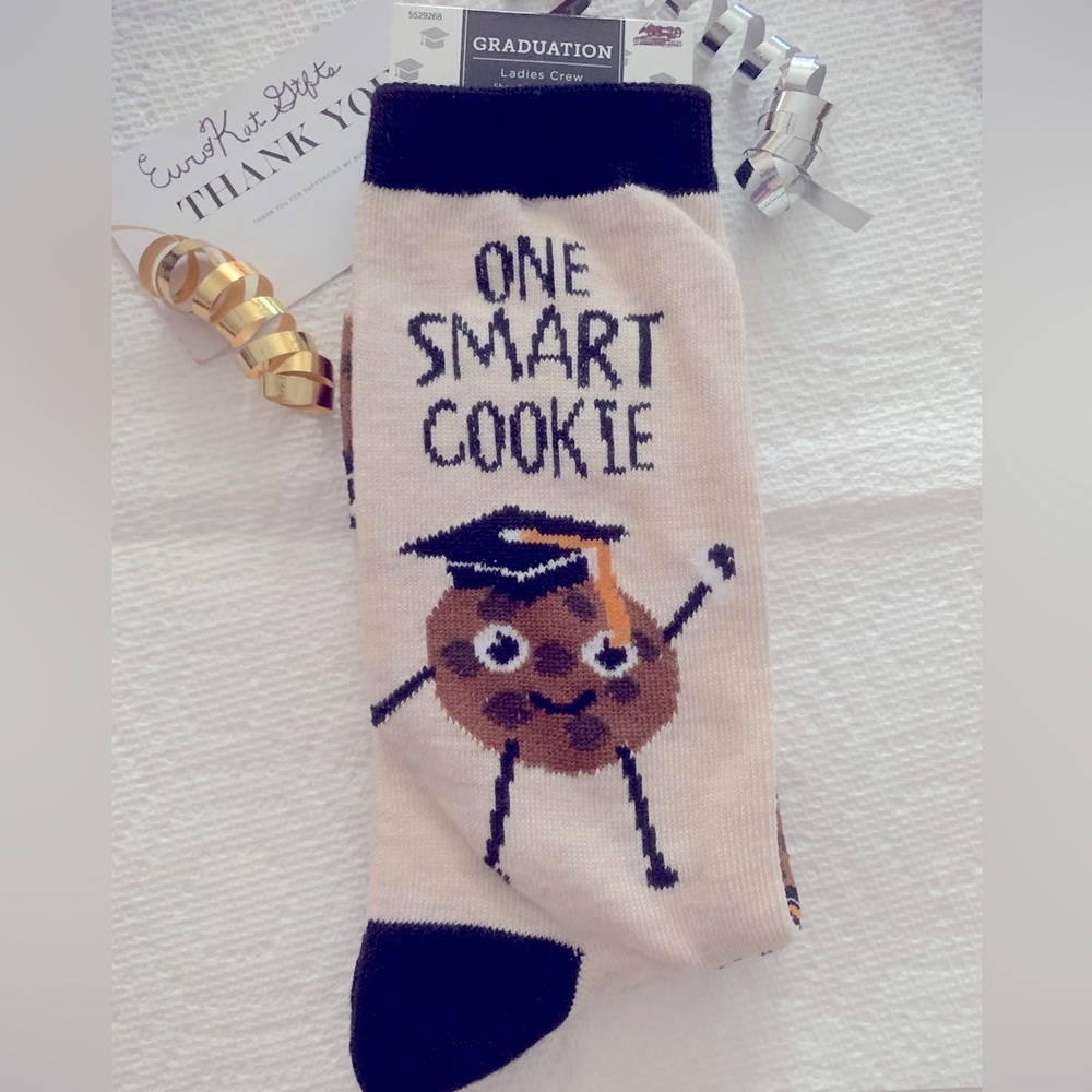Socks Crew Funny, Unisex, NEW Gift for Graduate student honor “Smart Cookie” - Picture 4 of 5